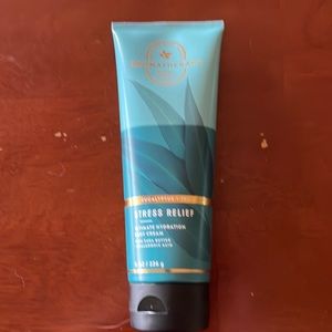 Bath and body Works aromatherapy body cream